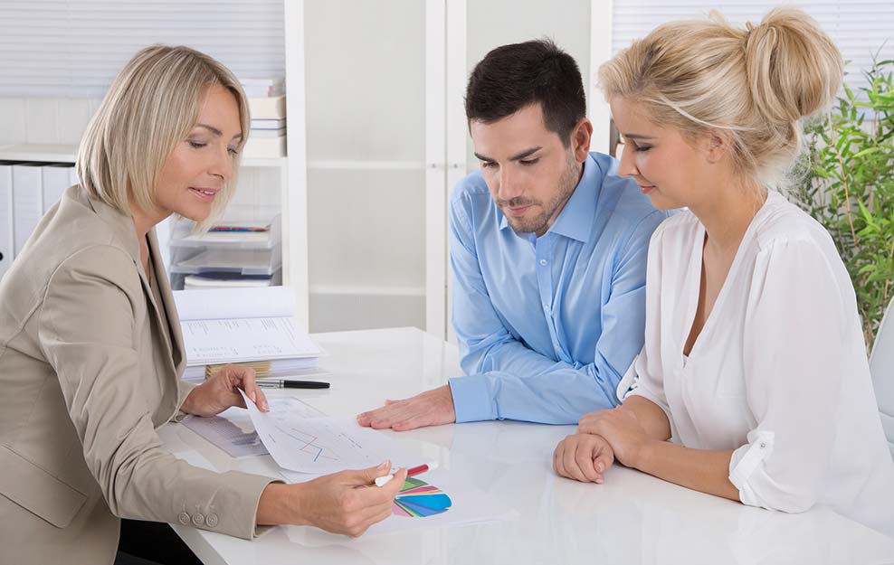 Modifiche contrattuali da spiegare bene al cliente, in banca. Avvocato Manuela Rigoni